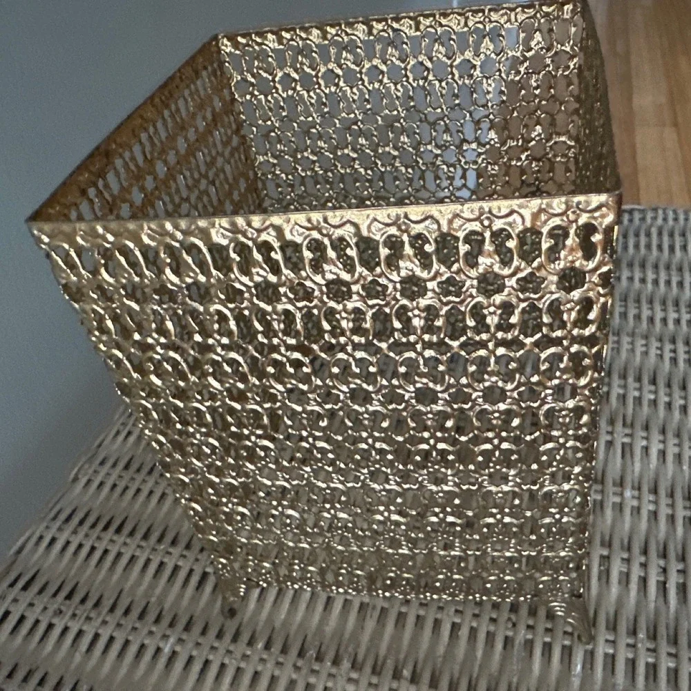 Vintage Gold Filigree Footed Tissue Box Cover Hollywood Regency Vanity Decor